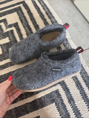 Giesswein Charcoal Gray Wool Slip-On Slippers - 37